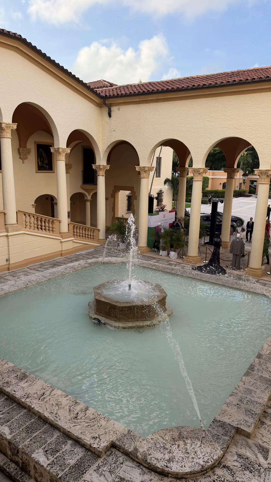 @Luca Colasuonno