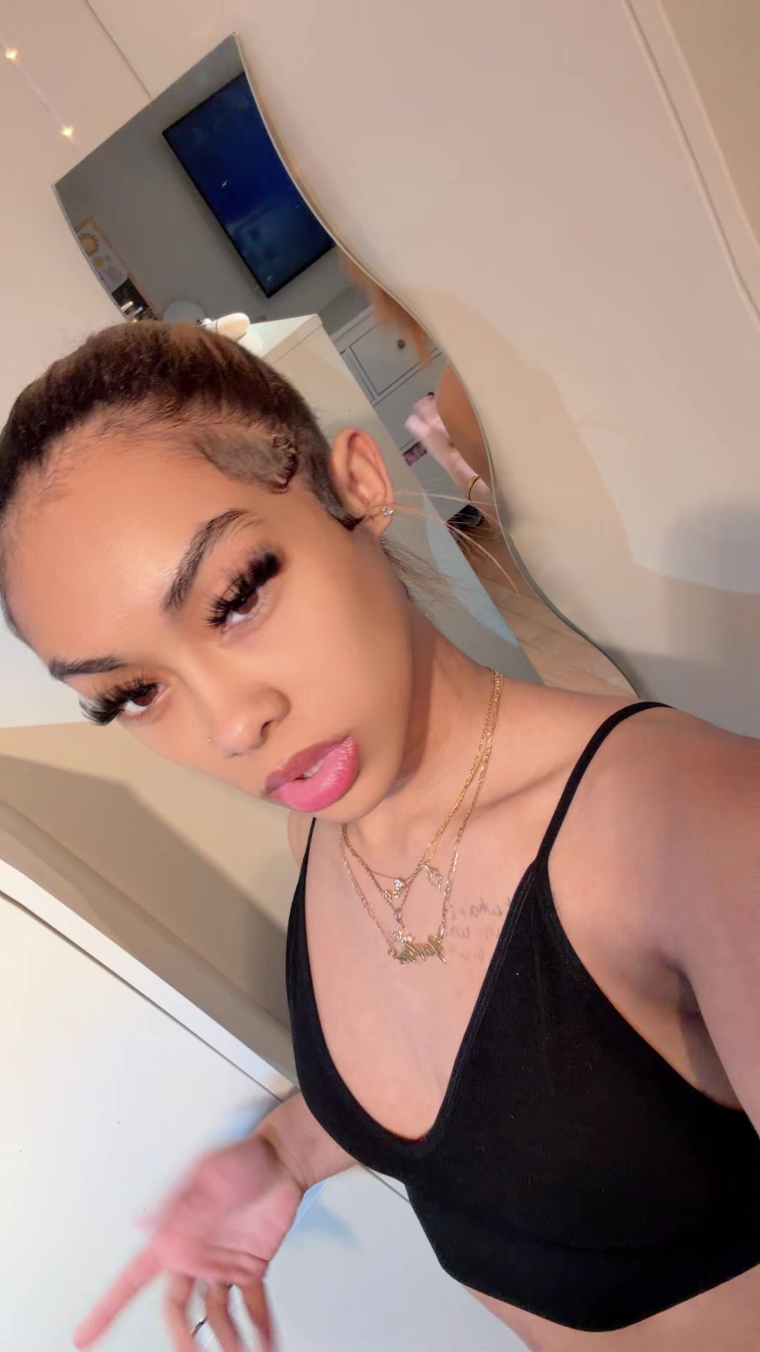 @🧞&zwj;♀️..