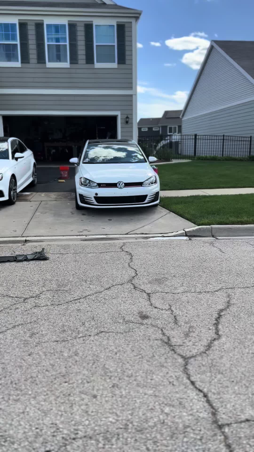 @MqbT
