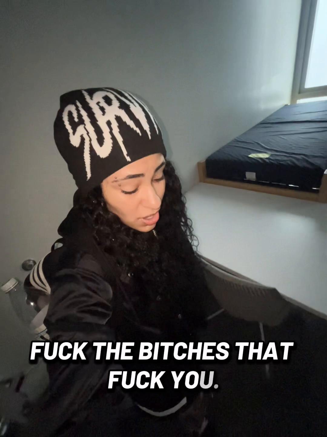 @is this dede?