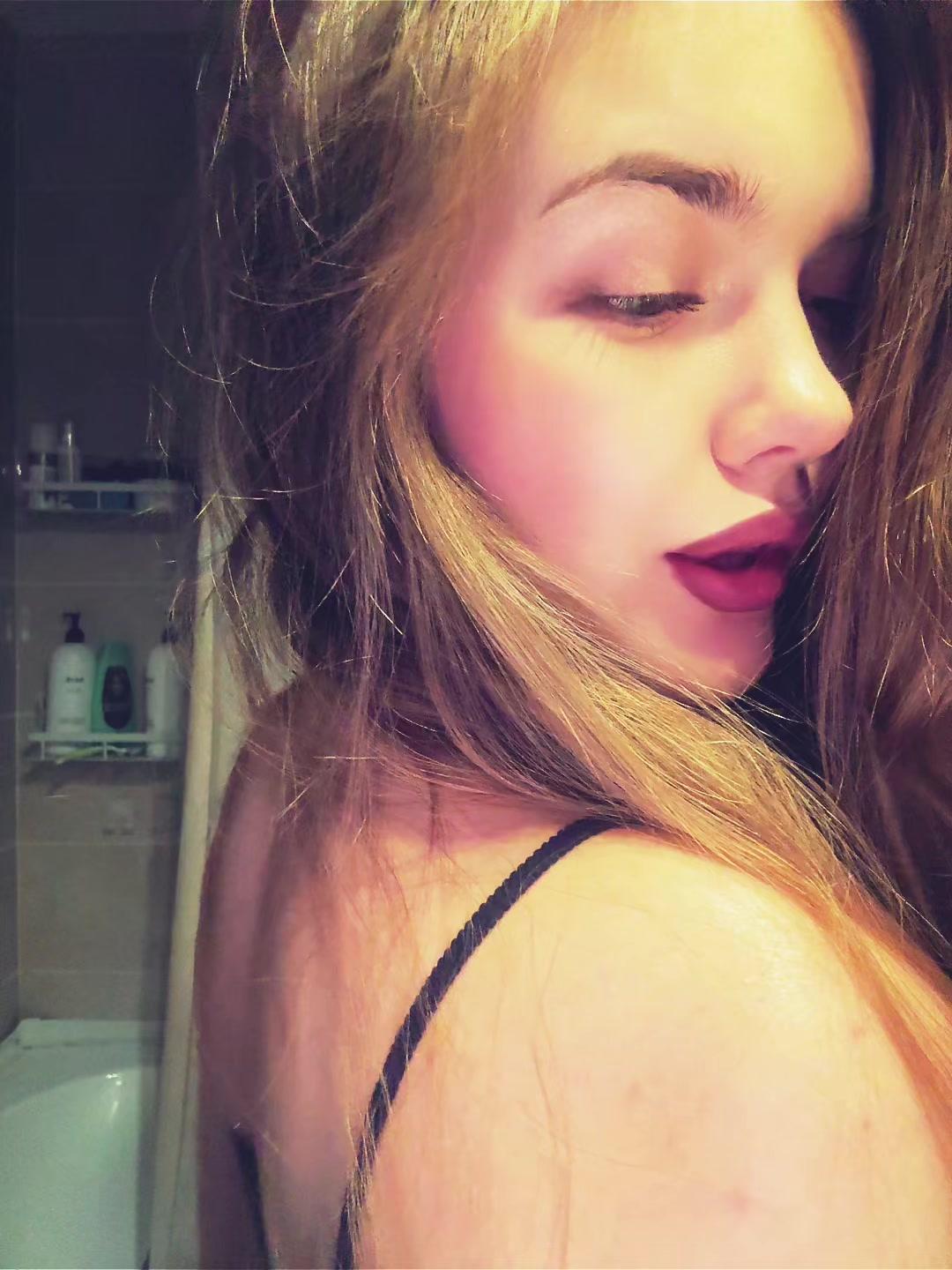 @___
