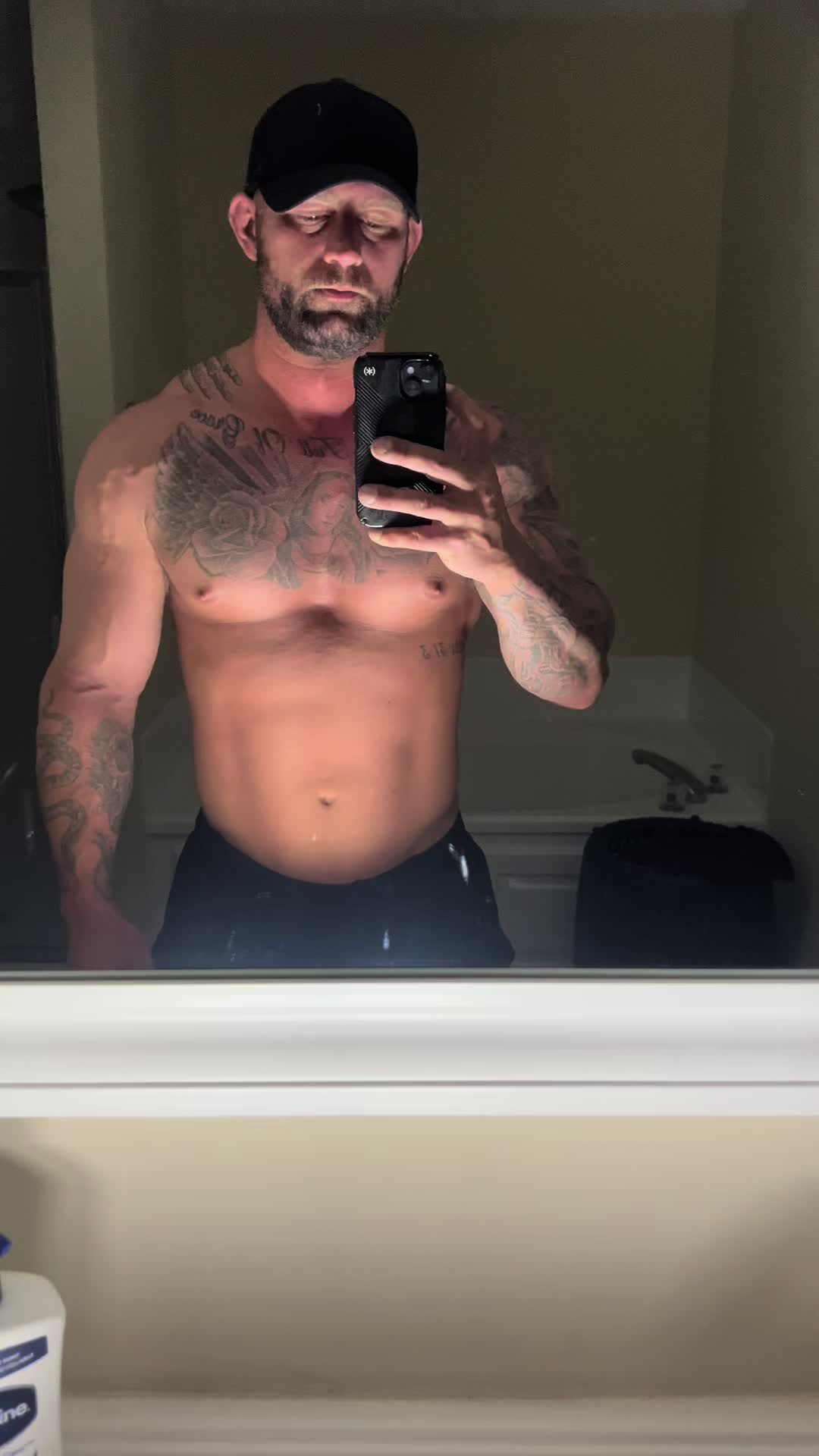 @richieswollerton