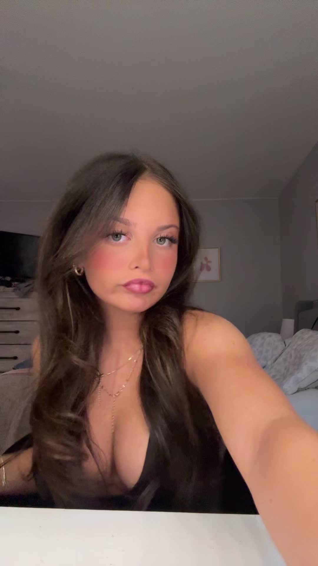 @livcollins