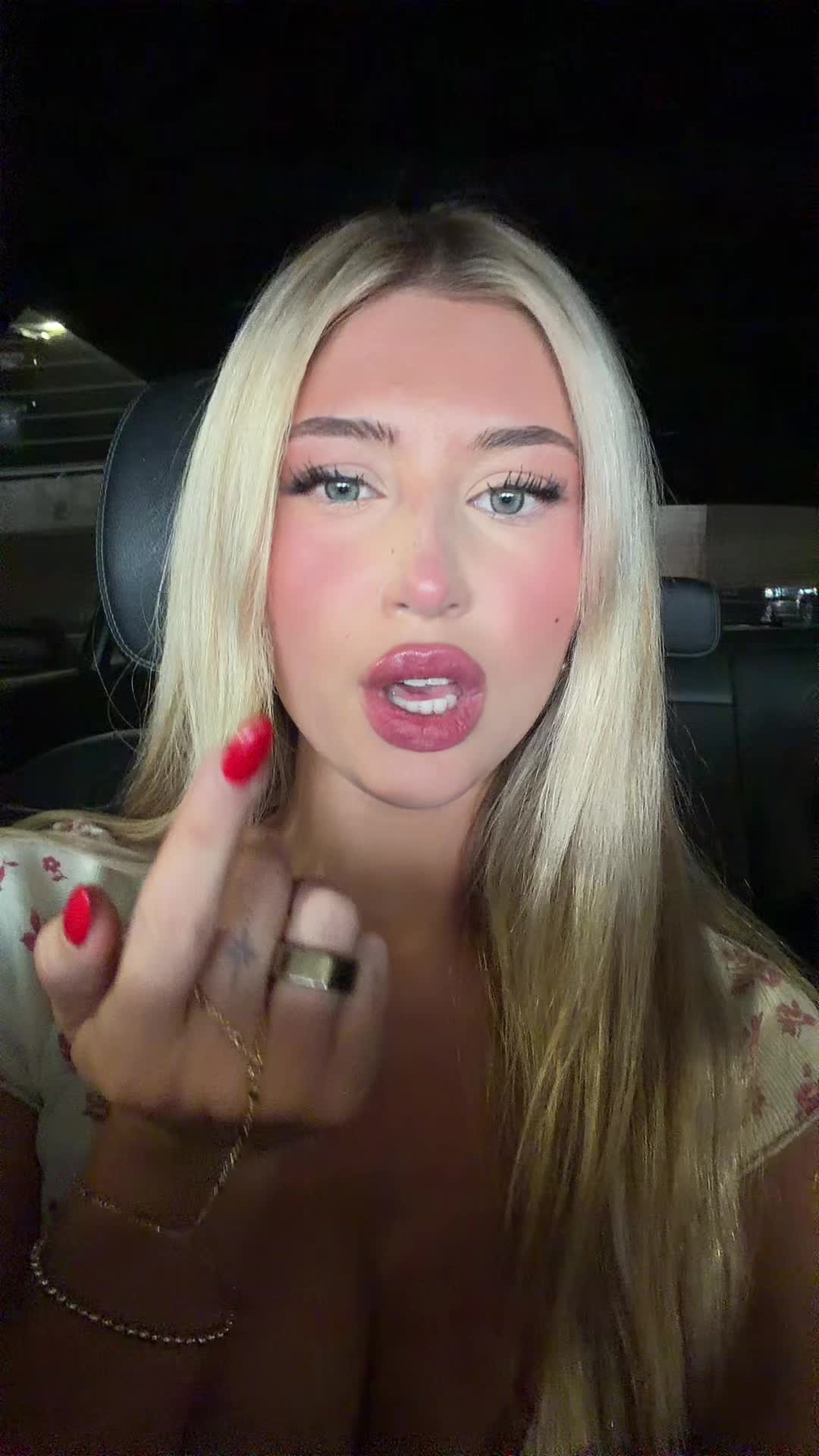 @elle grace