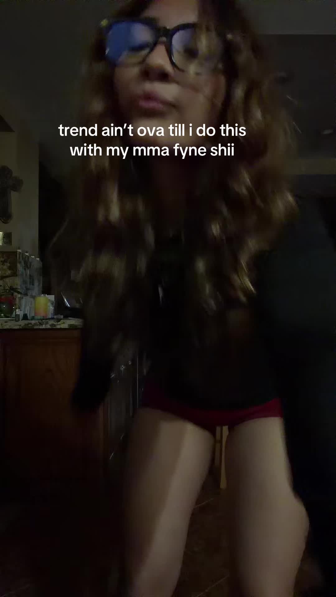 @⃟