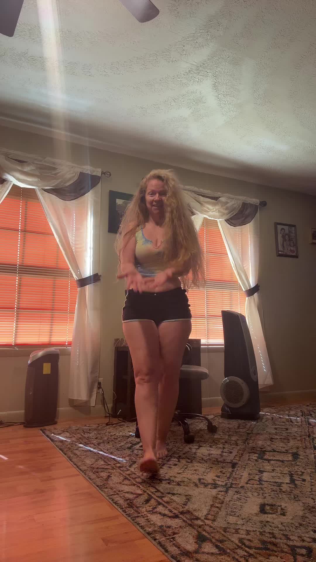@Gg