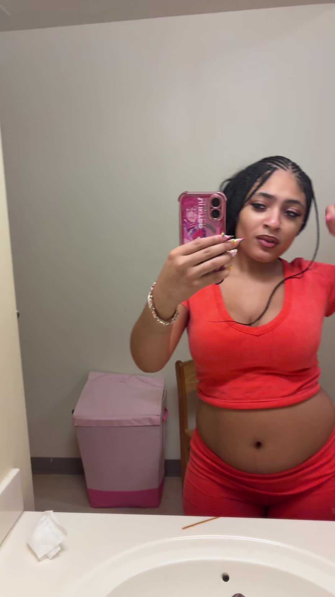 @Yazmine