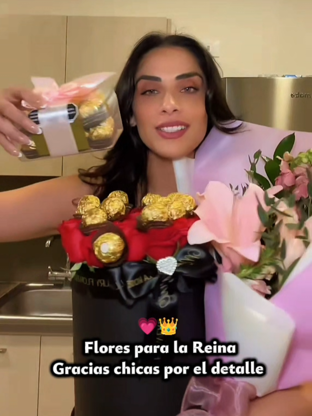 @REINA 👑🫧