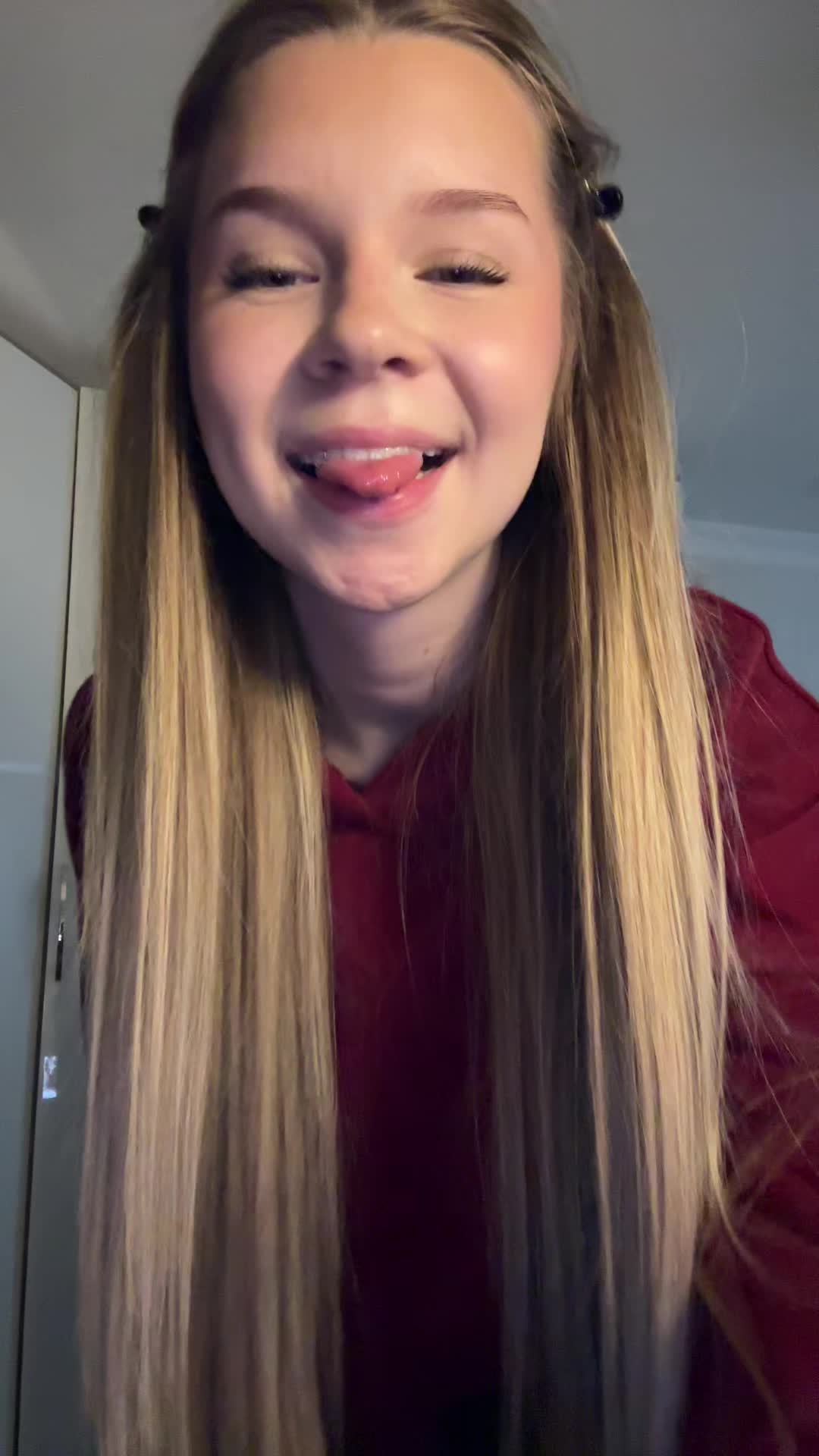 @nurkovaa