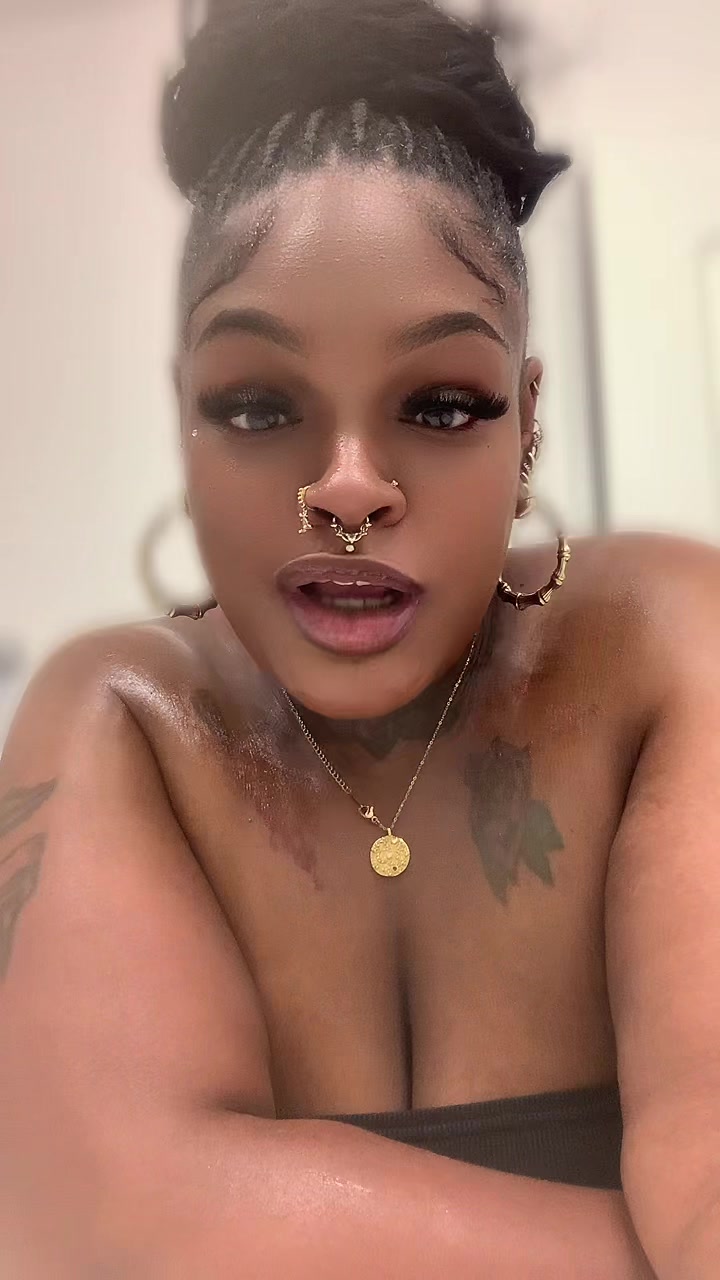 @Lexy Rose 🌹