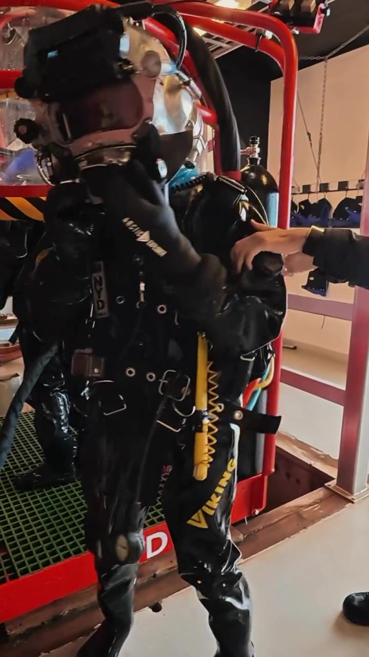@DEEPSEA LOCKER