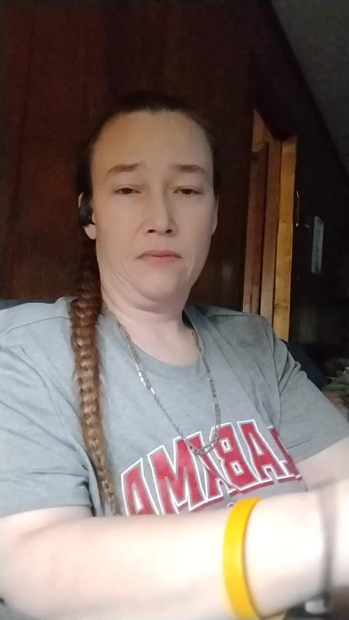 @$mokahontas 💯💚💨