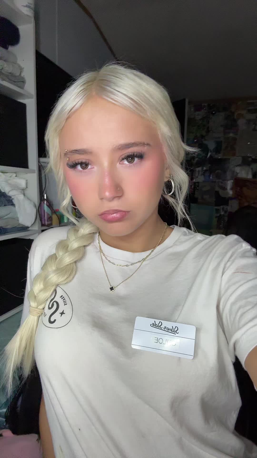 @⃟