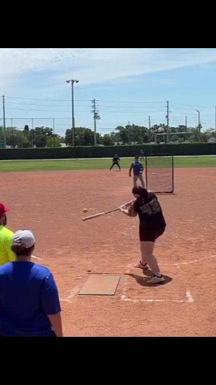 @that.slowpitch.lefty