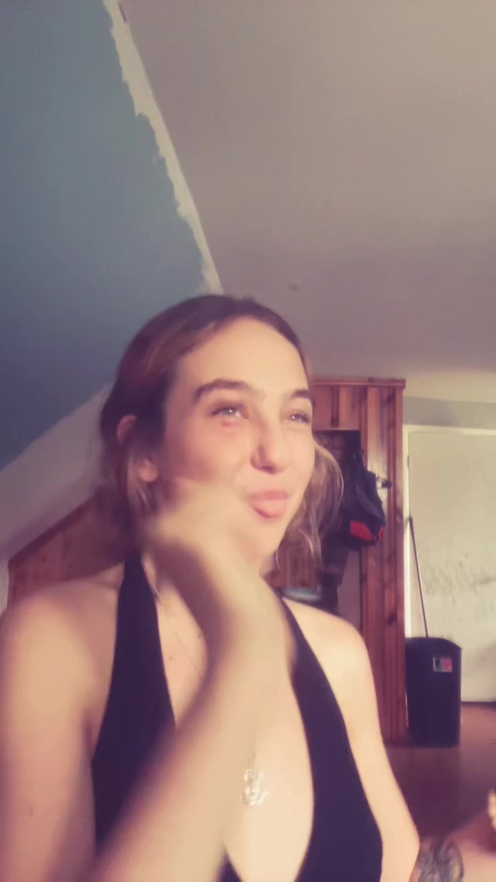 @gabby<3.