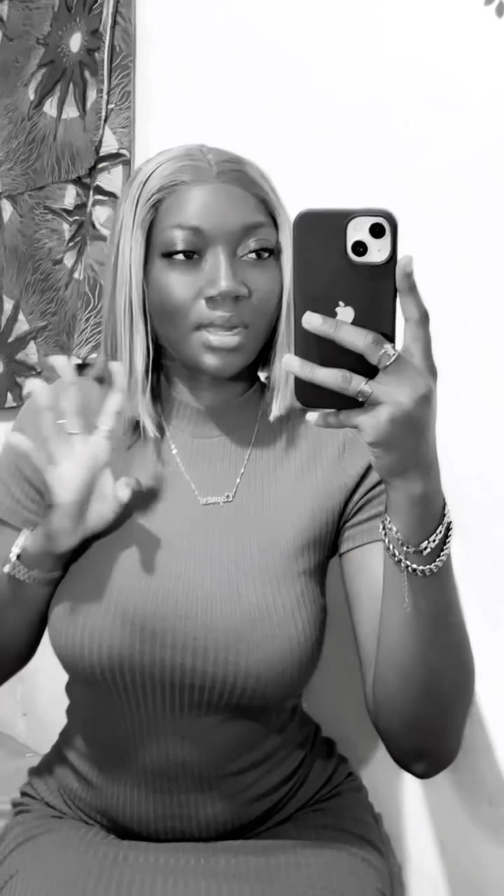 @CapriceNoir🖤🇬🇦🇨🇬