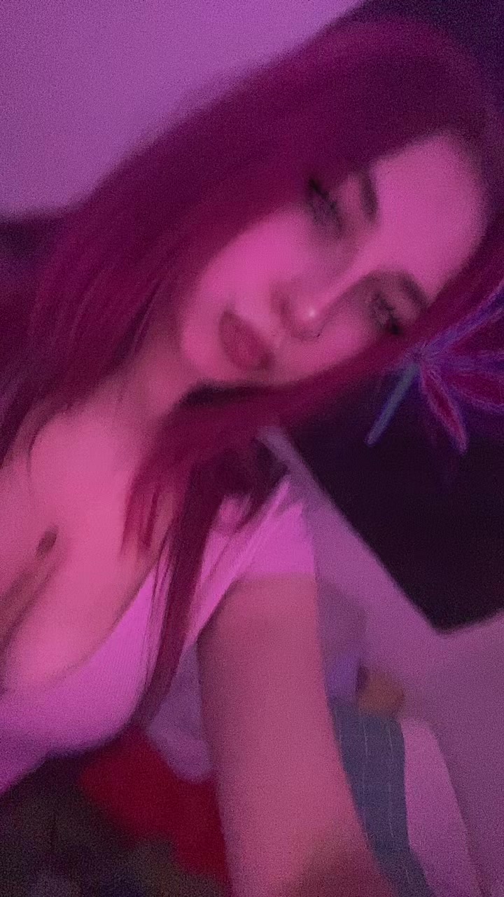 @LilRed 👑