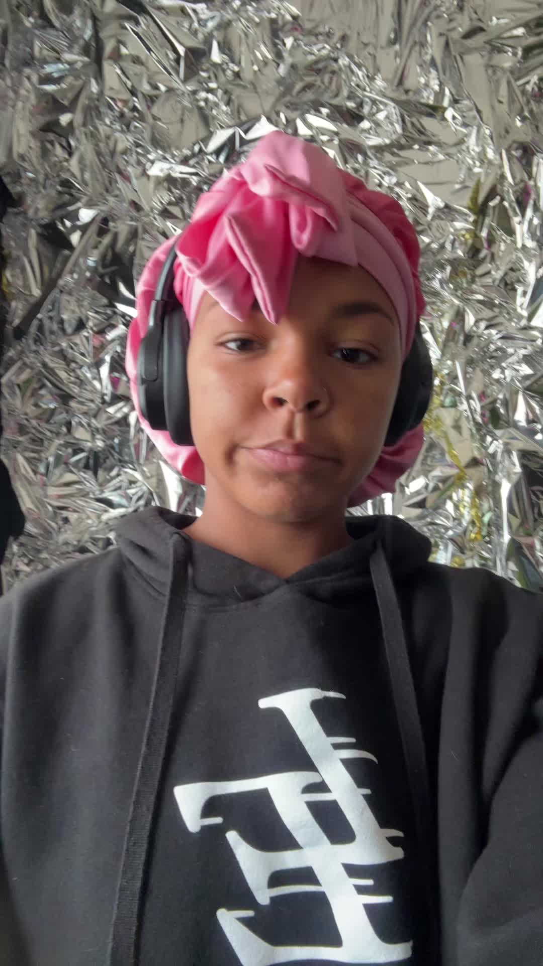 @kyraaa