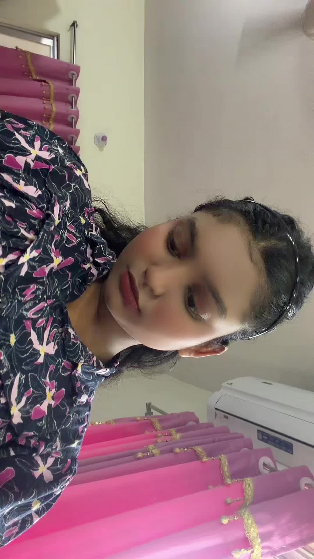 @Sara Vlogs