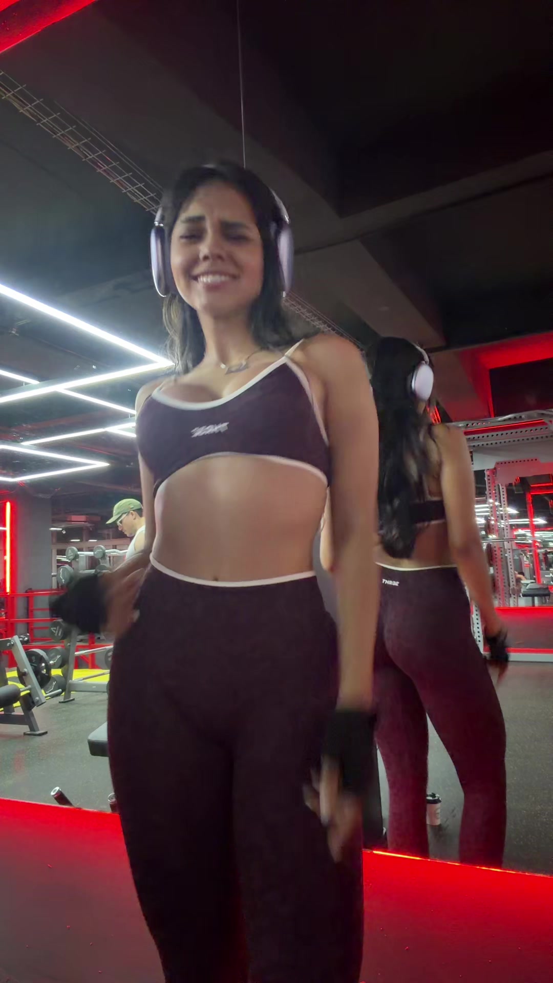 @AlixFire😈