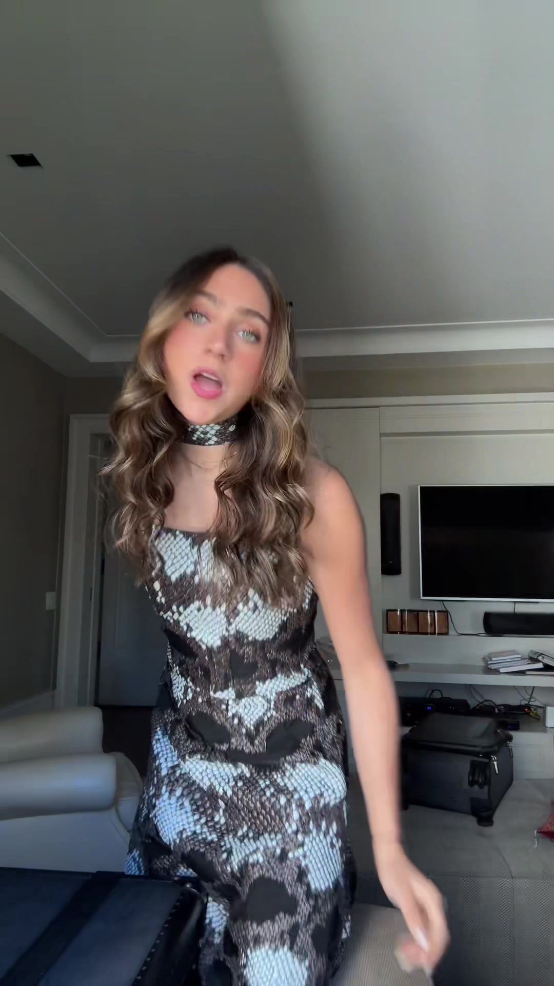 @Clari