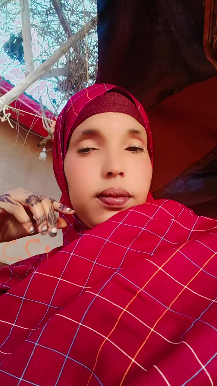 @Ayeeyo Xaliimo