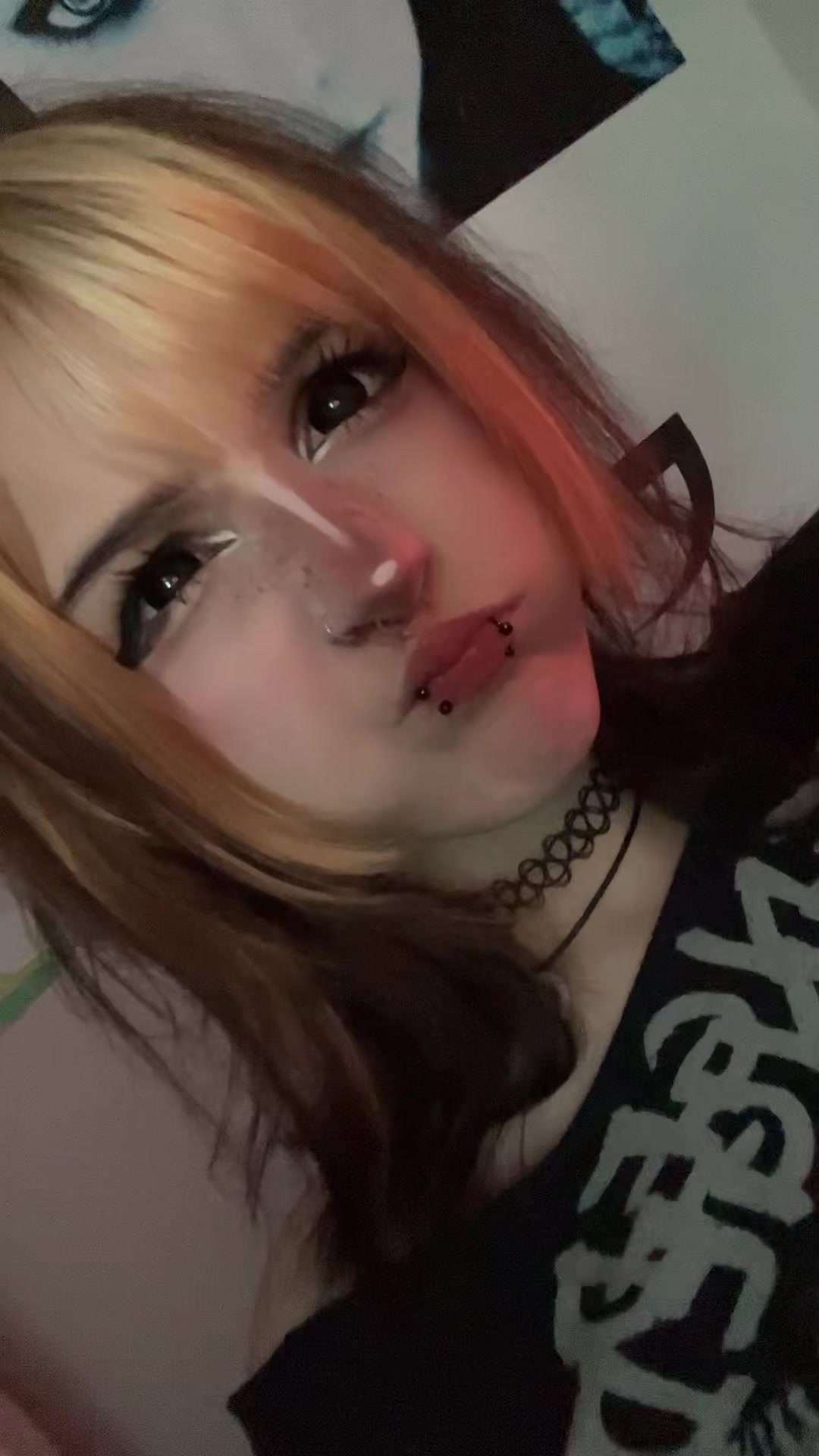 @sav (҂&deg;ロ&deg;)