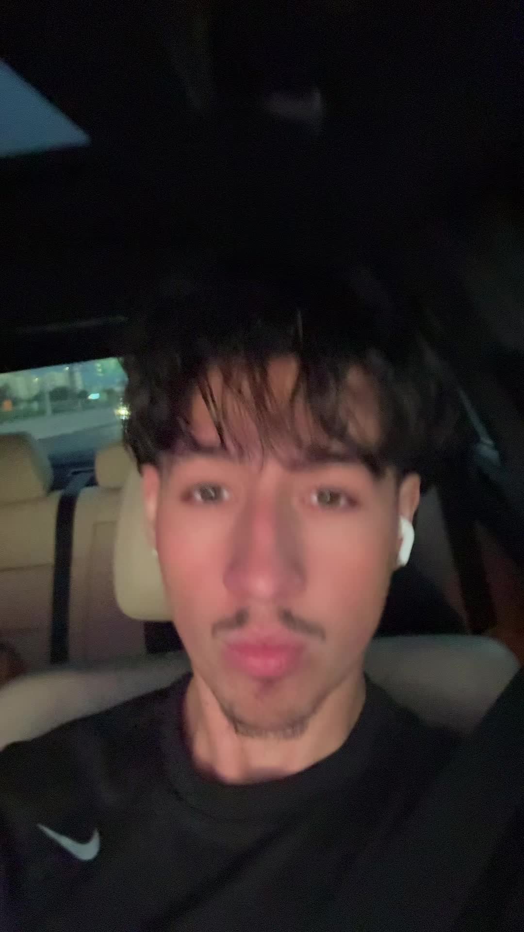 @victri842