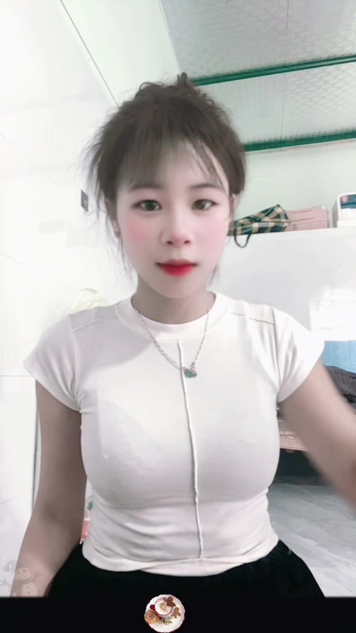 @Huệ hongg xinhh🌻