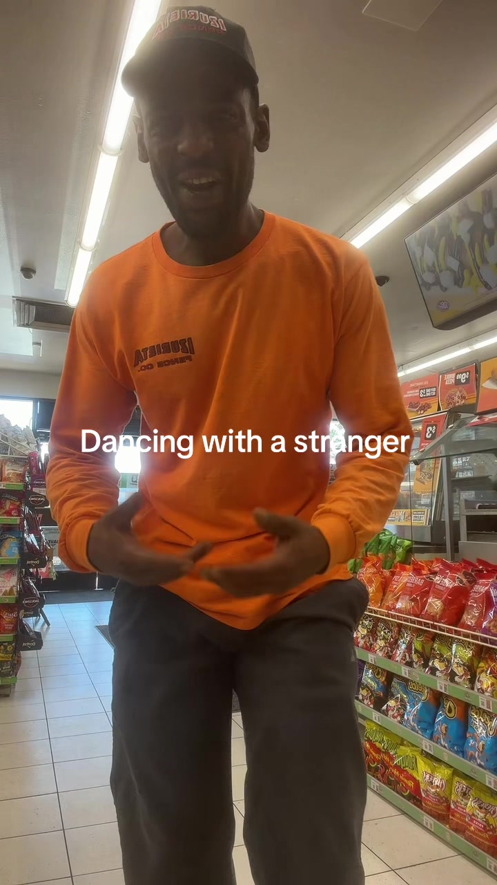 @Yourfav construction worker🦺
