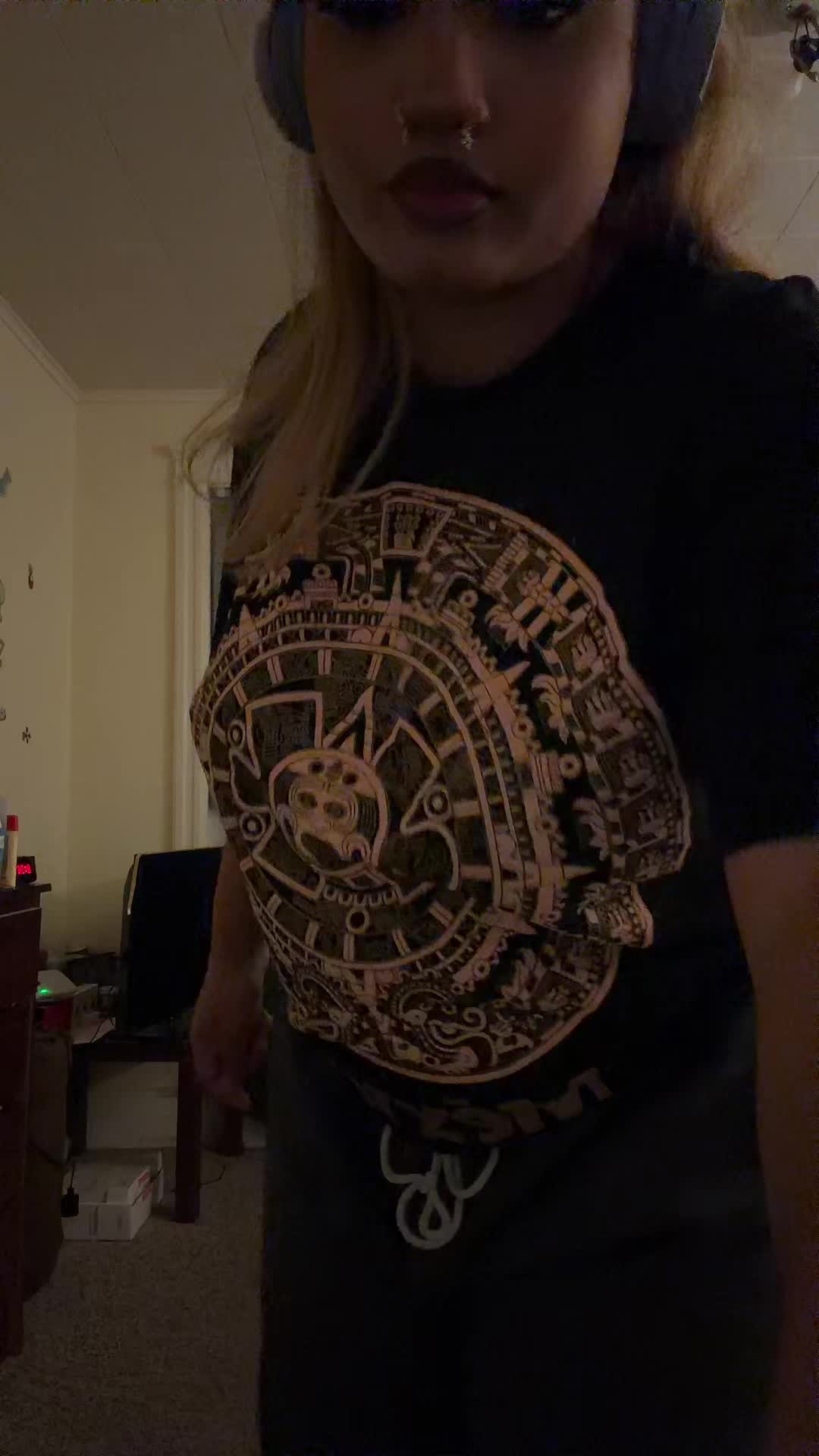 @HotdogHotdog22
