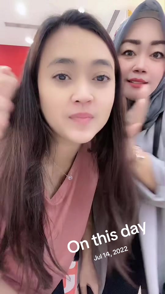 @Momoshiro