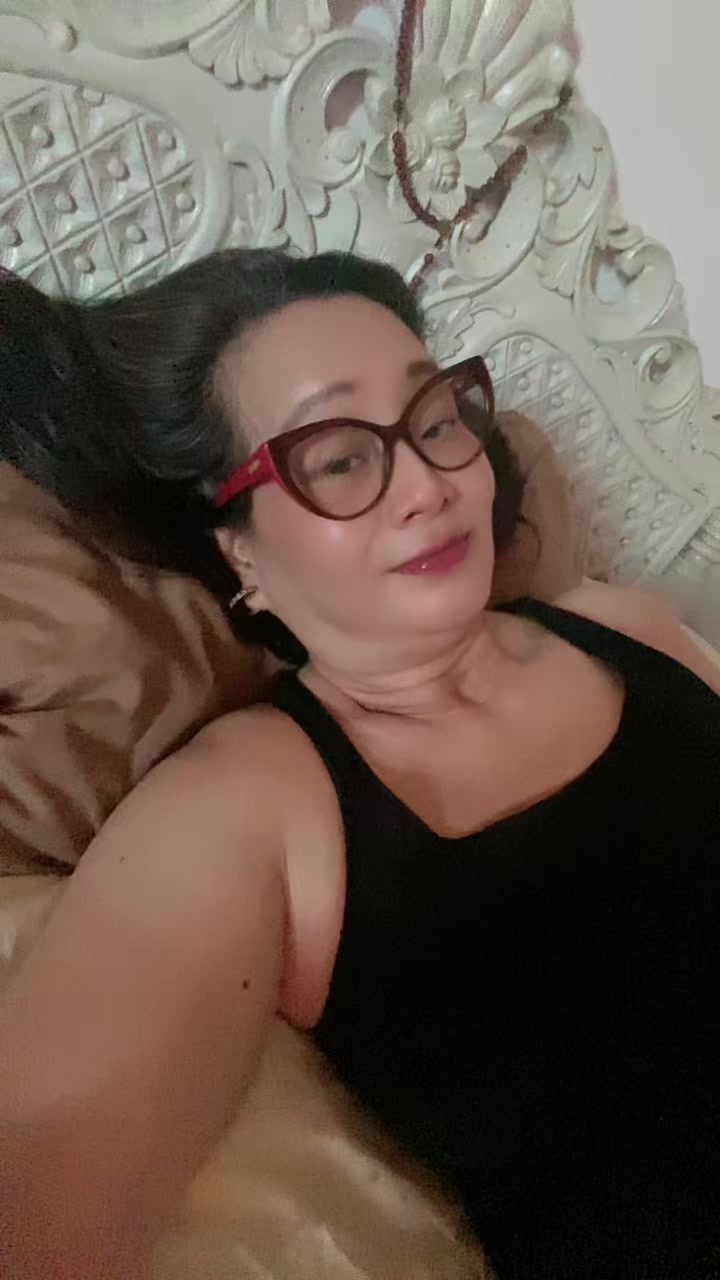 @rosalielingat
