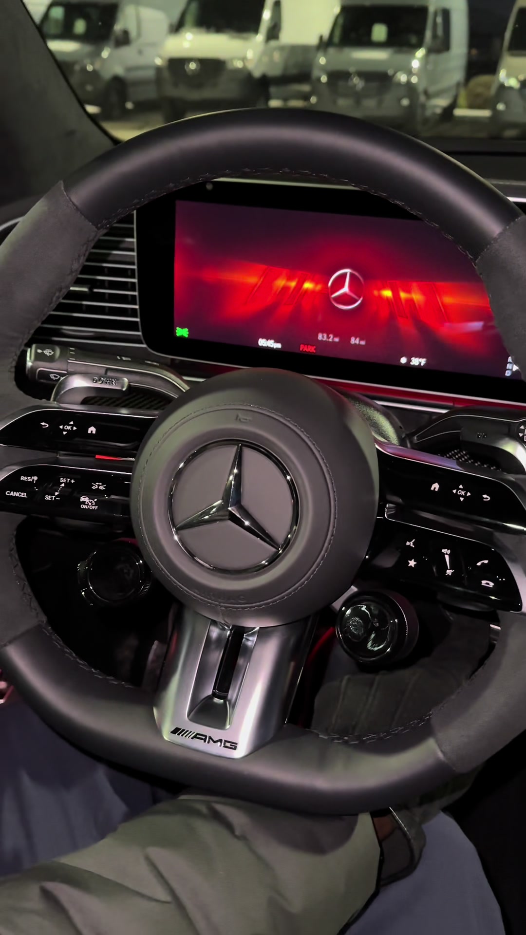 @Mercedes Lounge