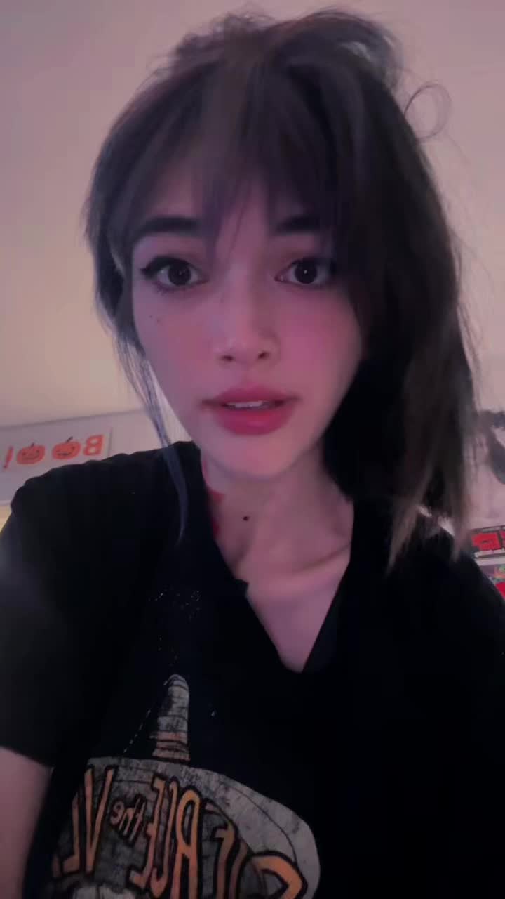 @Bee