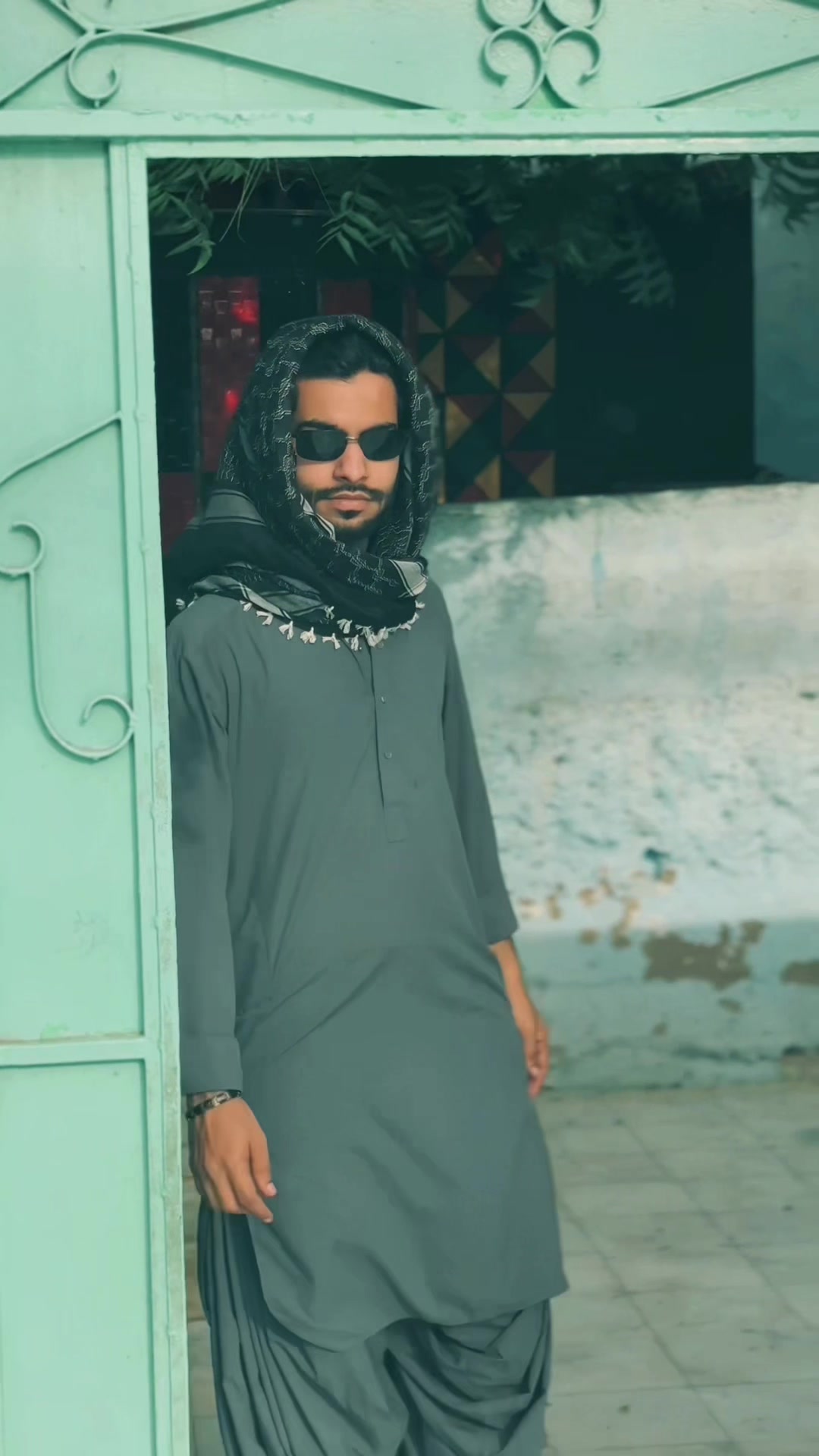 @ToفeeQ میر🕷️