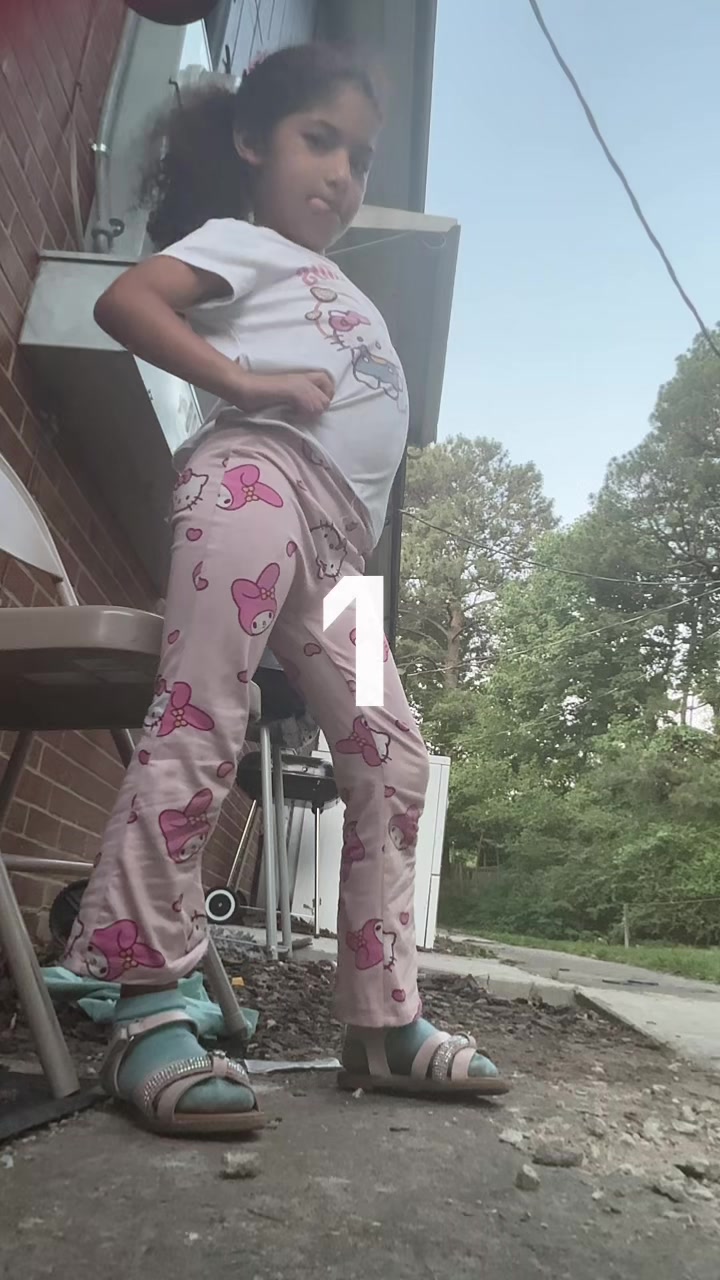 @Valentina