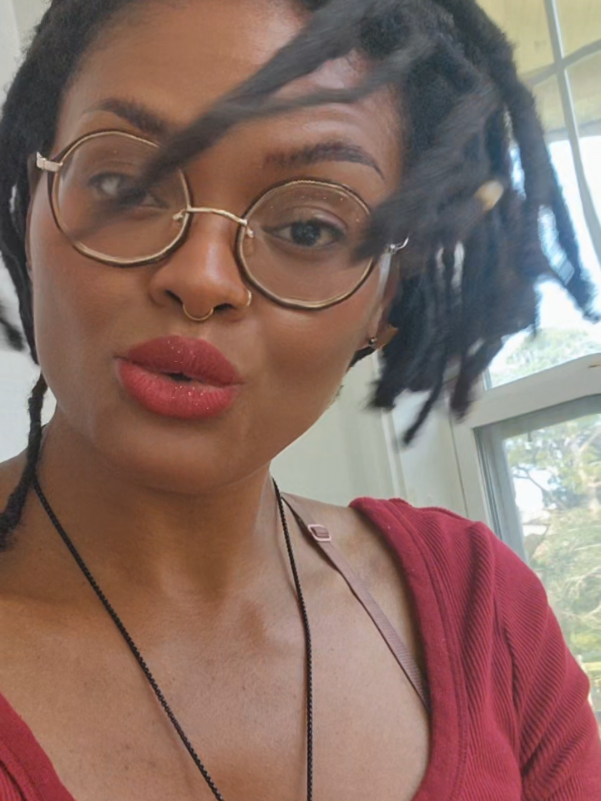@FourEyedHoneyB