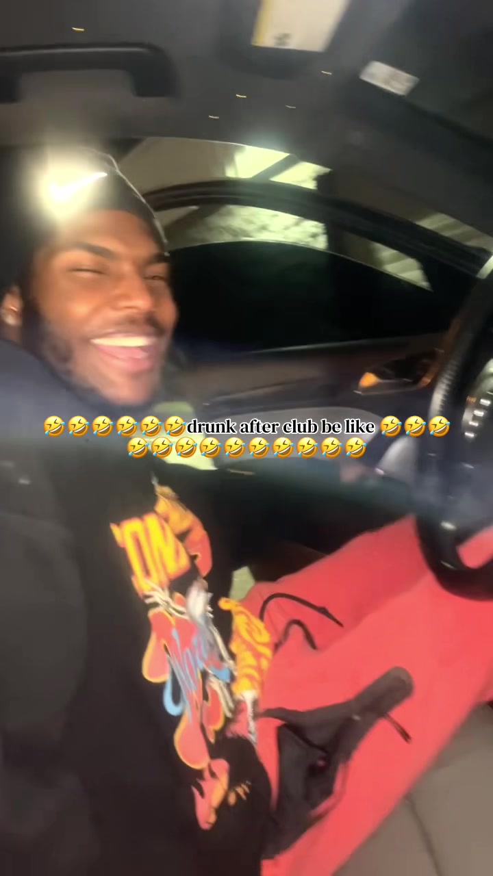 @Dee_nuggss