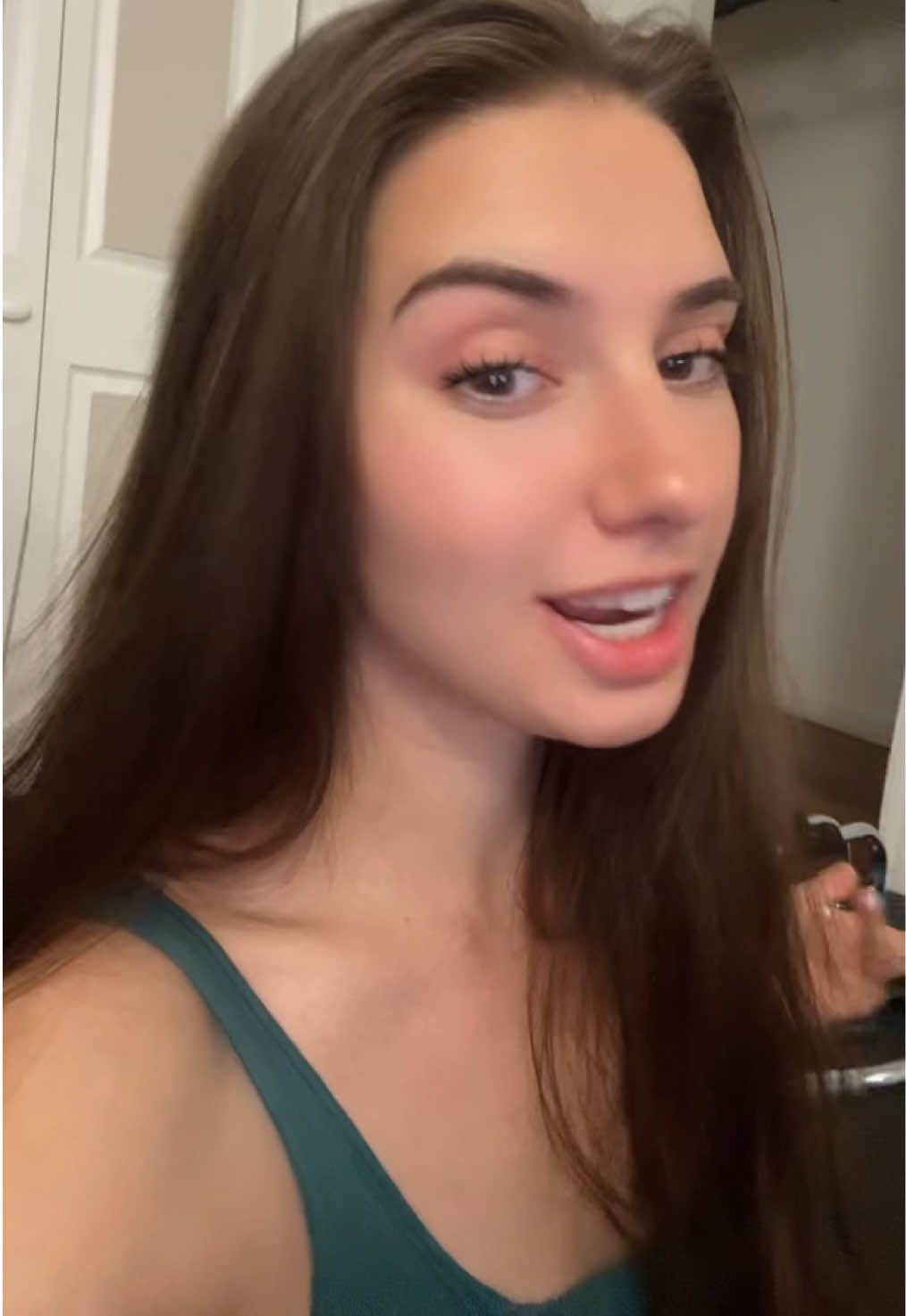 @Ava