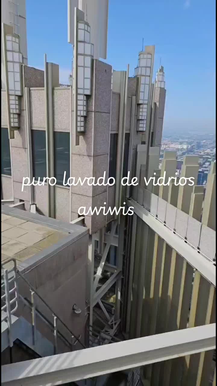 @sanchez