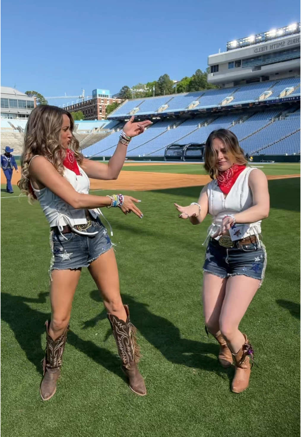 @countrydanceanna