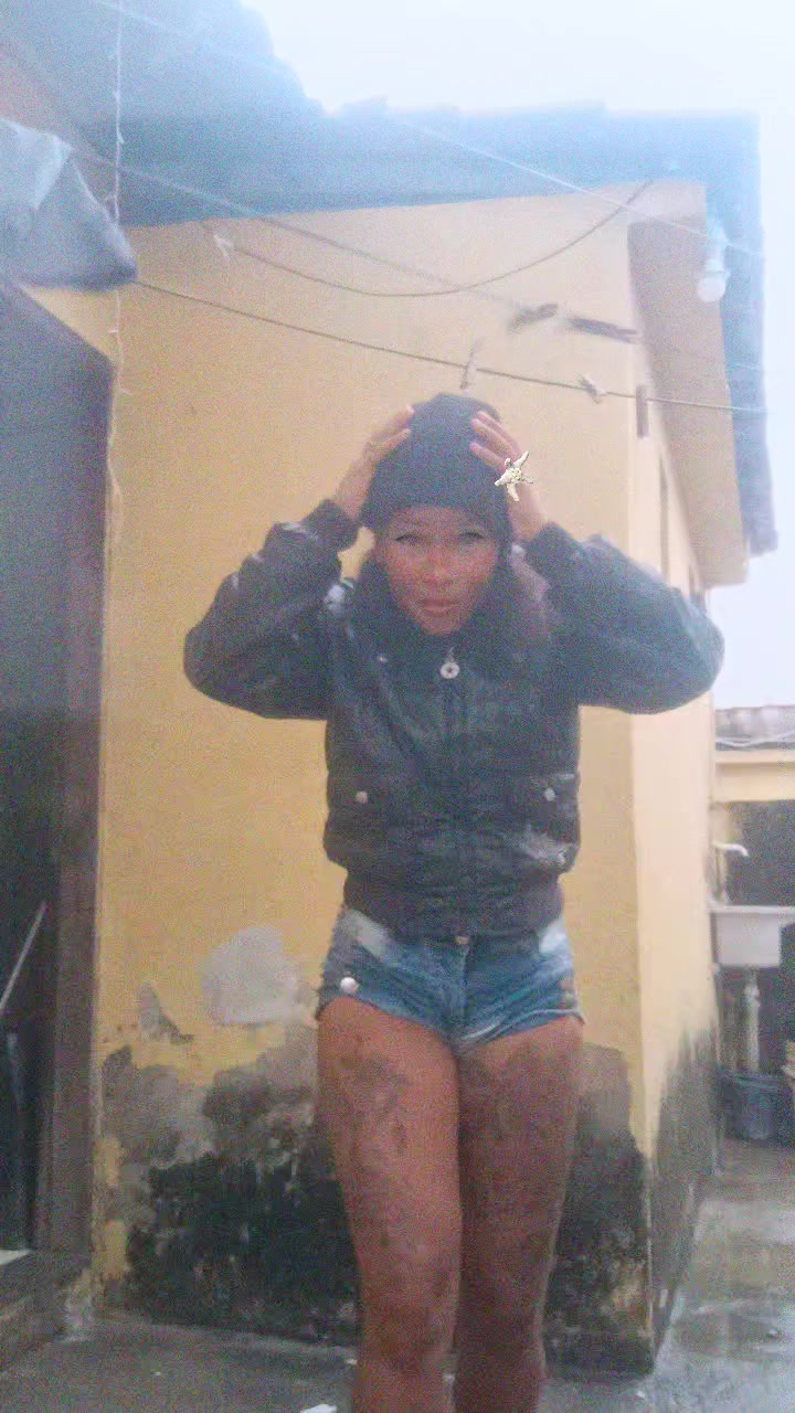 @aninhalopes