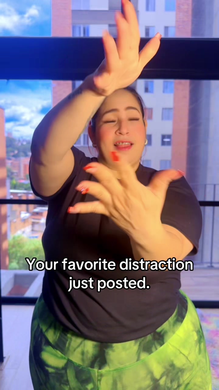 @lolaqueen1