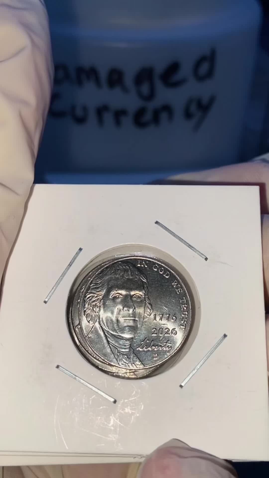 @DamagedCurrency ( Karen )