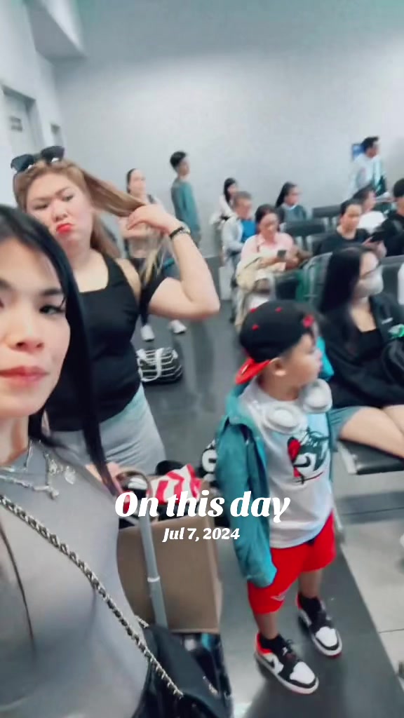 @Kimmy_09 on IG 🦋