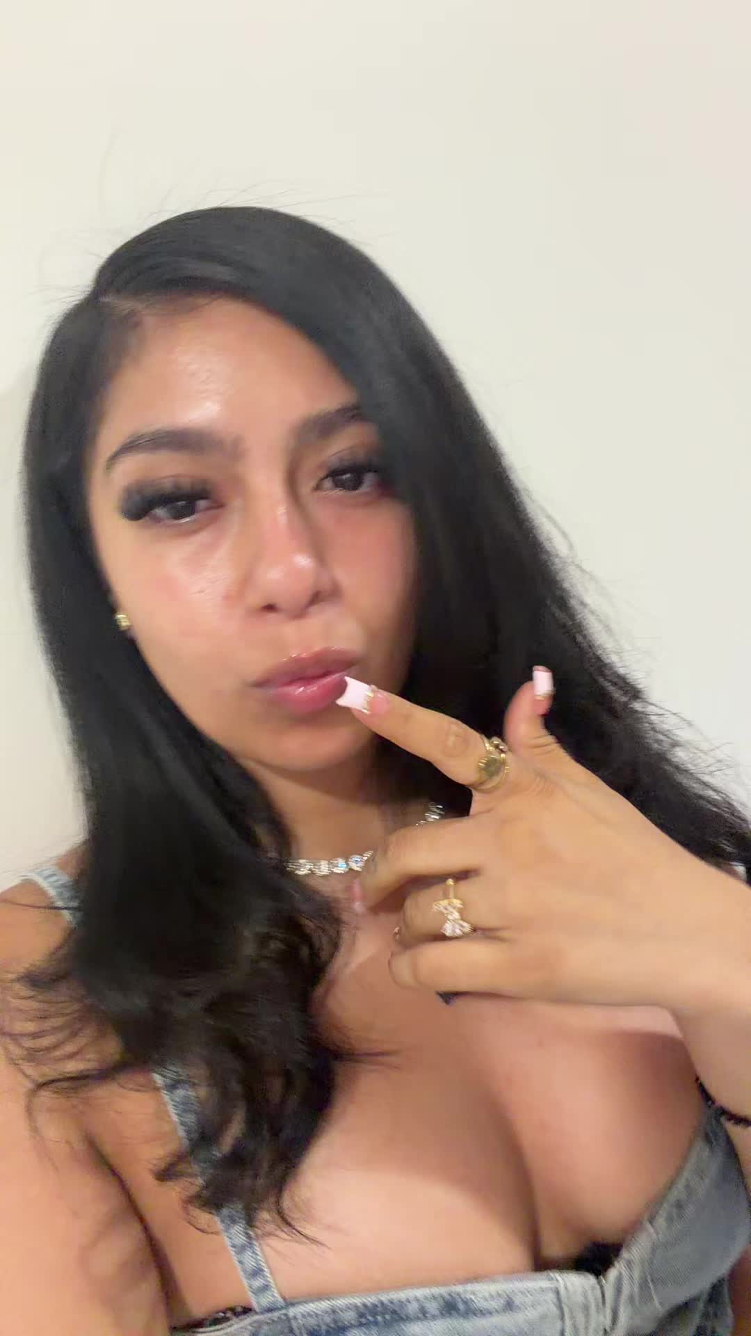@lili2legit