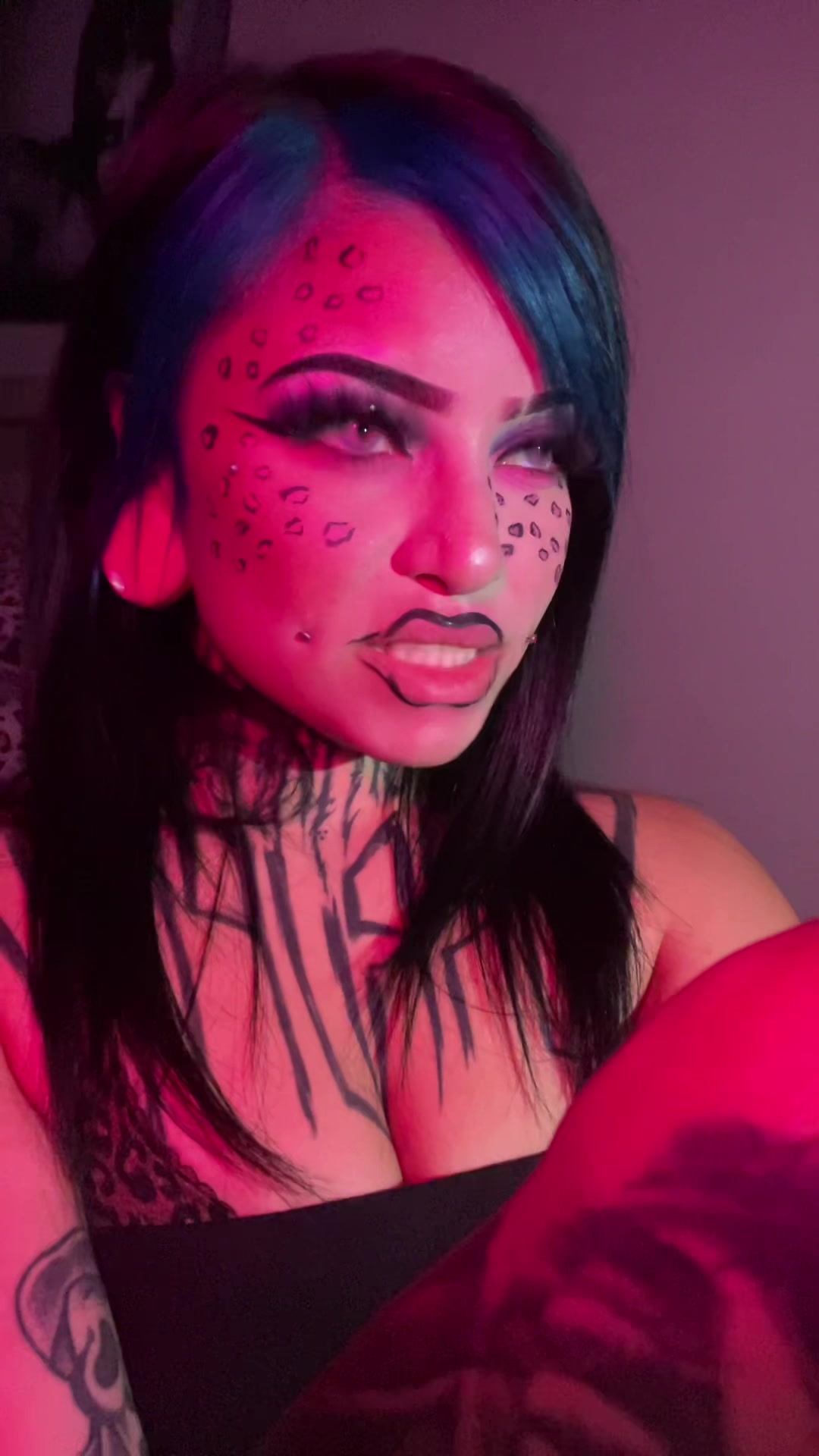 @FREAKSHOW KEEZH✨