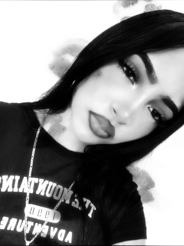 @𝖄𝖆𝖝𝖎𝖒𝖆𝖗🕷