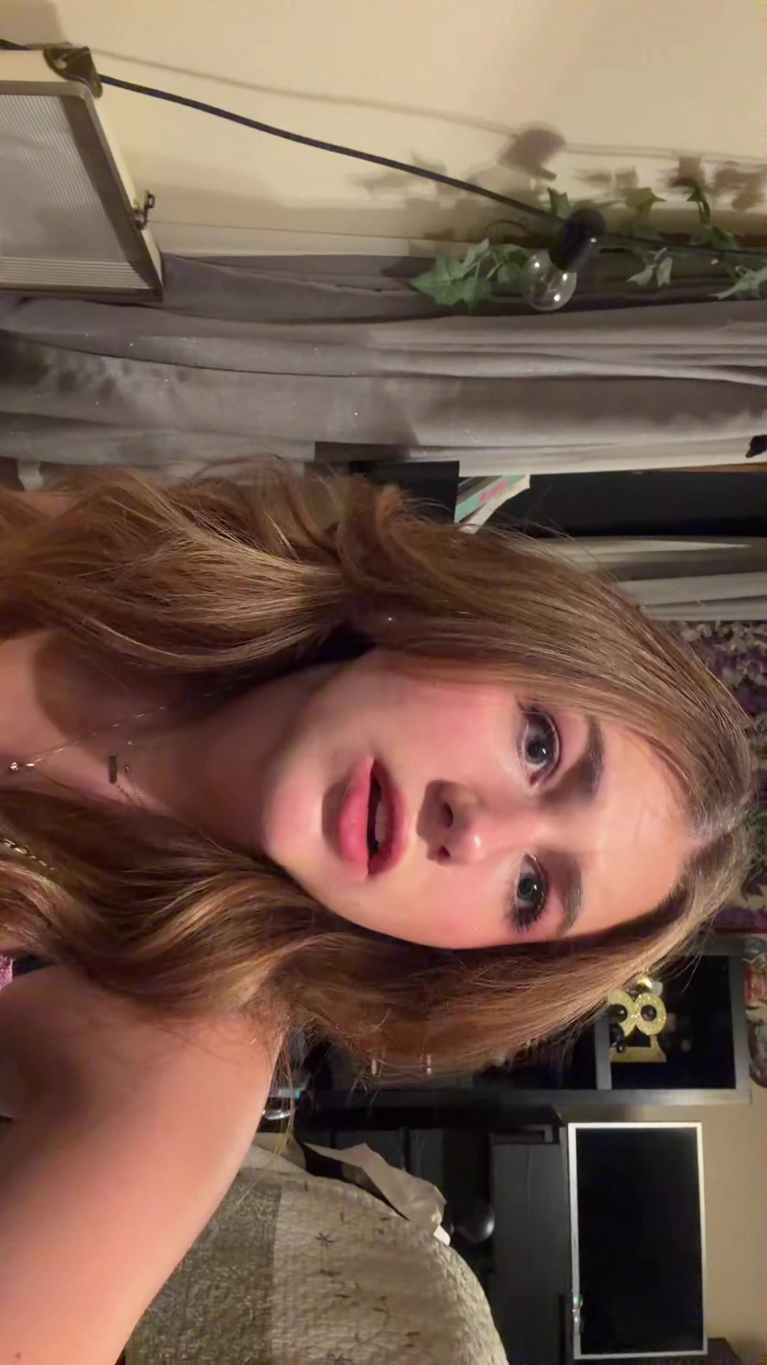 @hannahschnorr